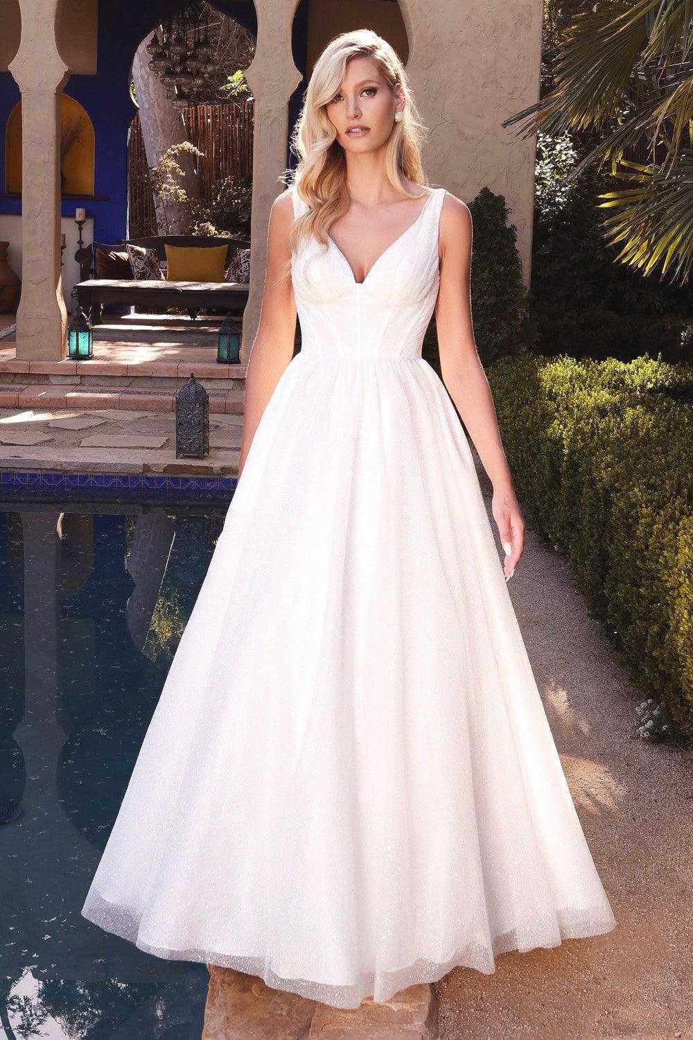 Cendrillon Divine, Cendrillon Divine CB077W robe de mariée longue sans manches ligne A