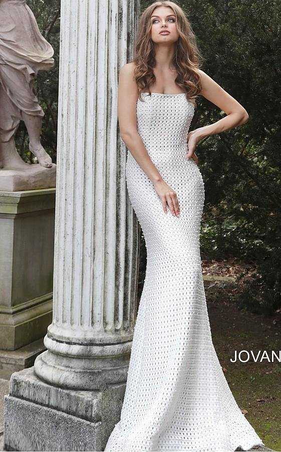 Jovani, Jovani 63393 Robe de mariée longue et simple sans bretelles