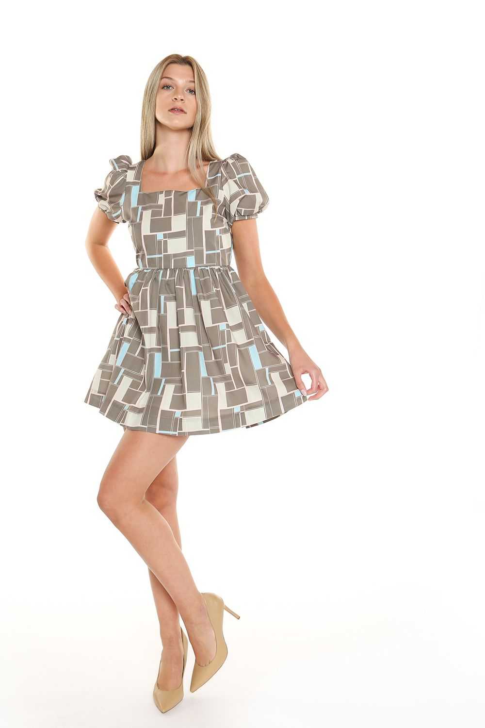Styles Beulah, Mini-robe courte à col carré et épaules bouffantes