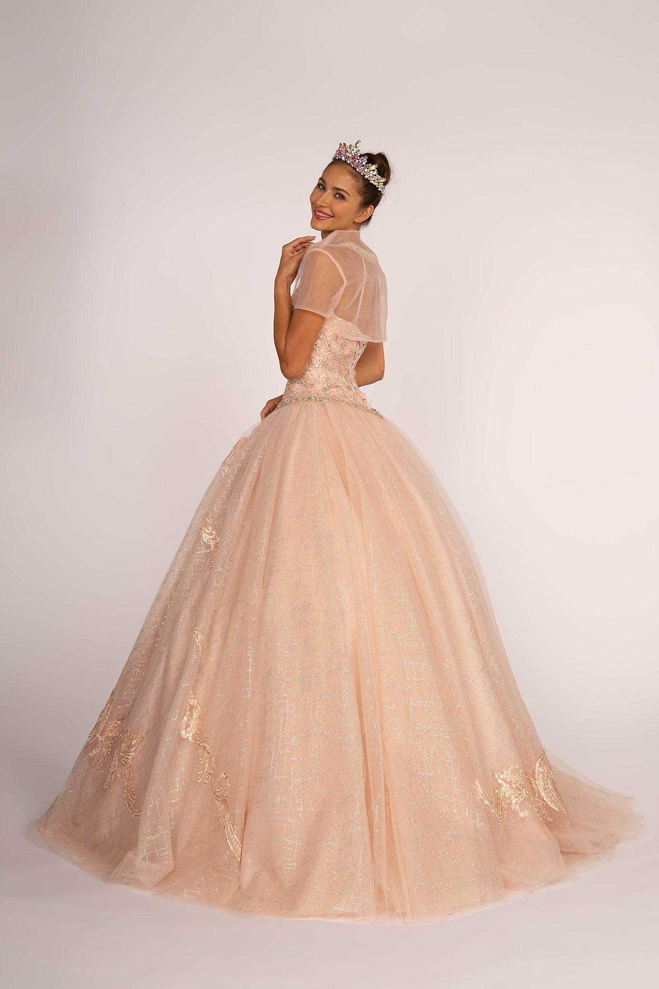 Elizabeth K., Robe de bal longue Quinceanera Sweet 16