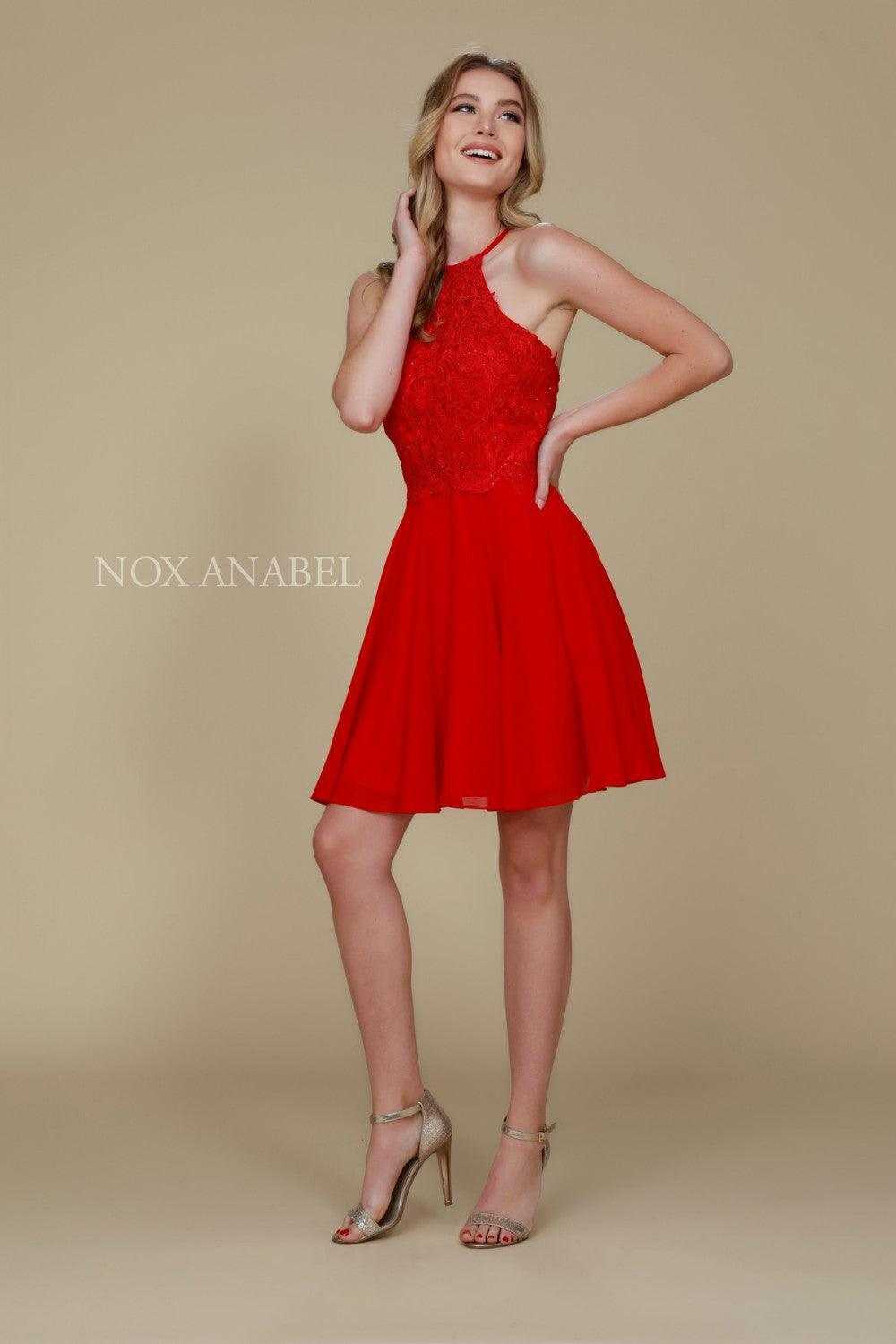 Nox Anabel, Robe de cocktail brodée courte à col haut Soldes