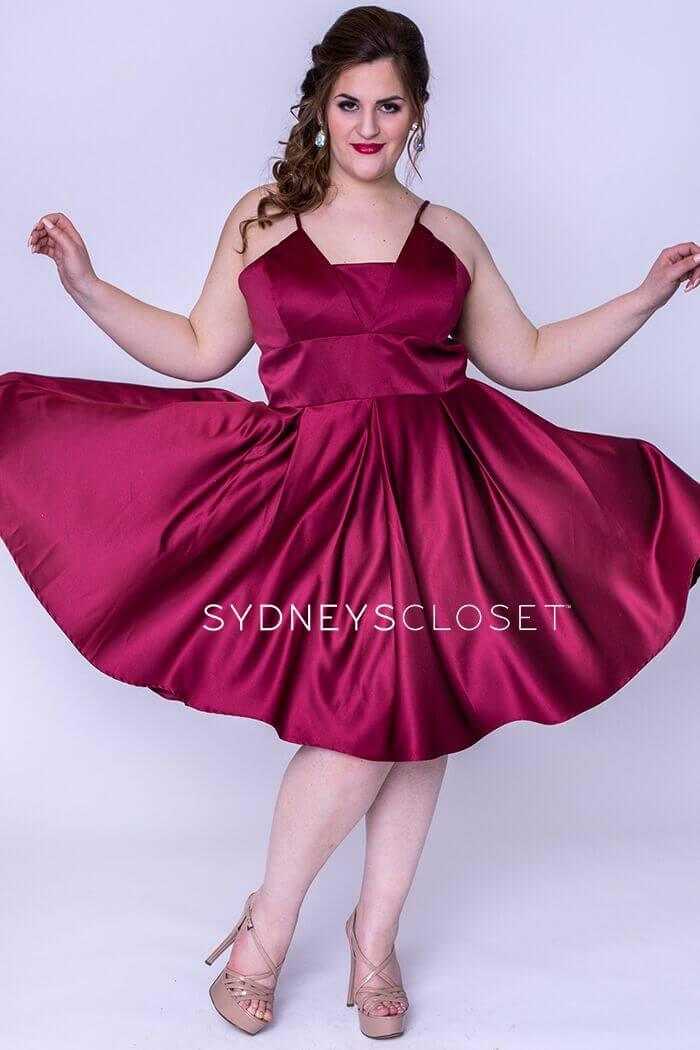 Le placard de Sydney, Robe de soirée courte grande taille Sydneys Closet