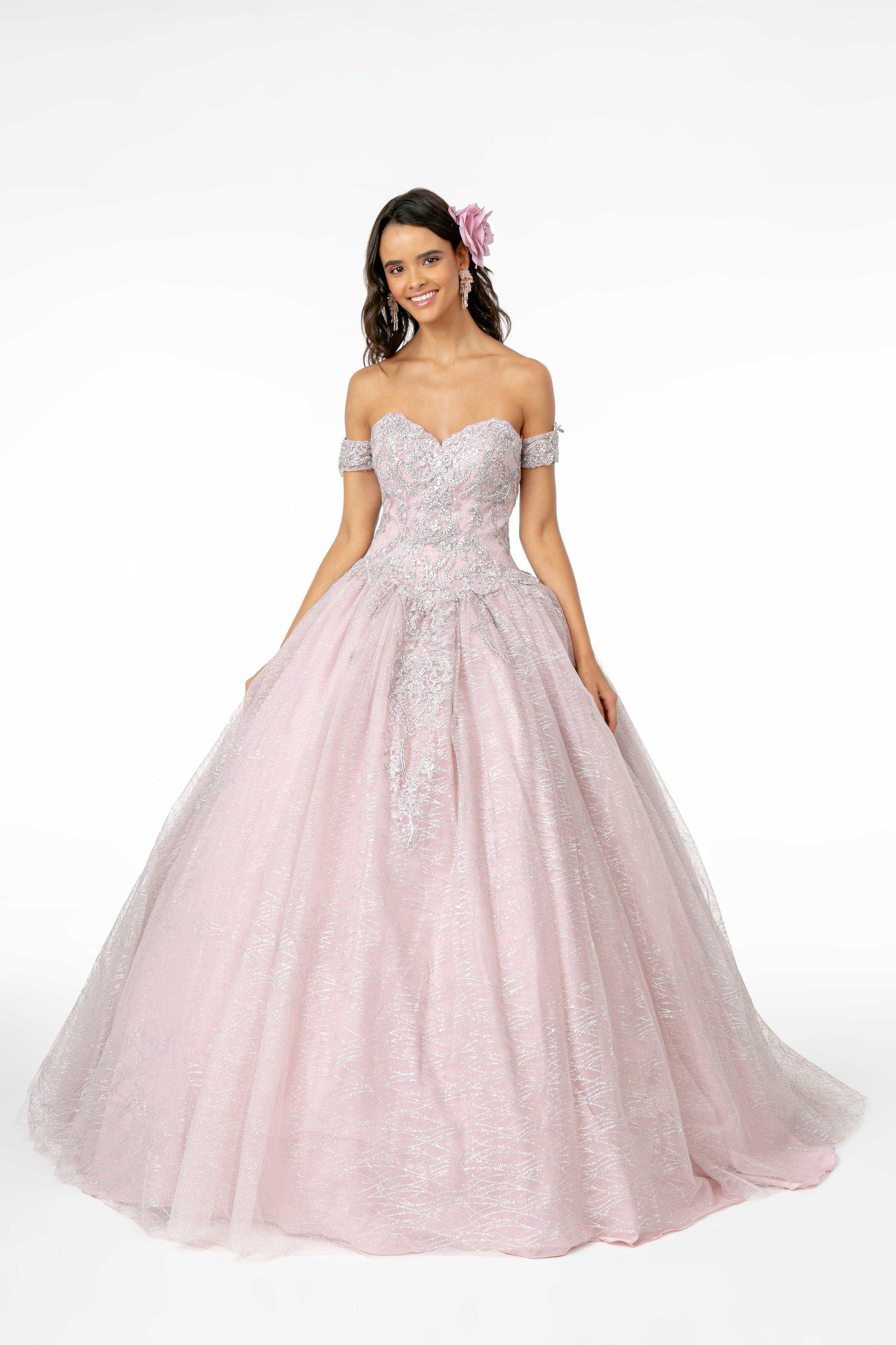 Elizabeth K., Robe longue de Quinceanera en maille pailletée avec cape