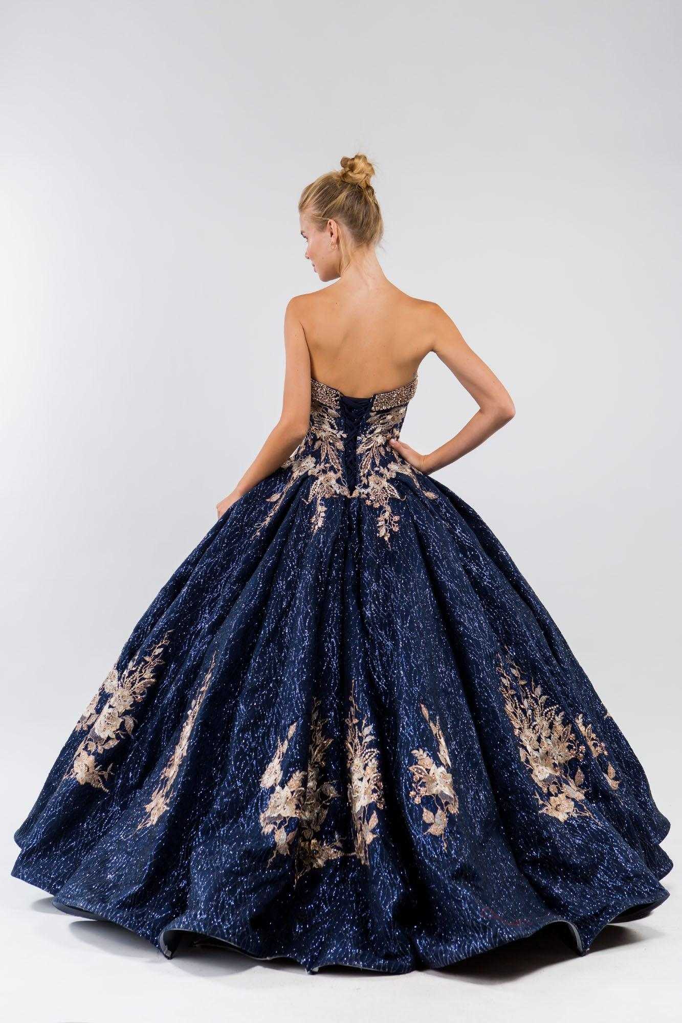 Elizabeth K., Robe longue sans bretelles à paillettes florales Quinceanera